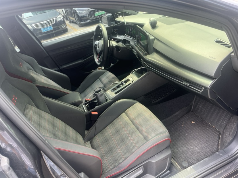 Volkswagen GolfGTI 2022 #6 Volkswagen GolfGTI 2022 immagine di auto #6