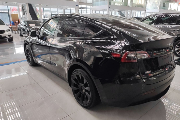 Tesla Model Y 2021 #5 Tesla Model Y 2021 immagine di auto #5
