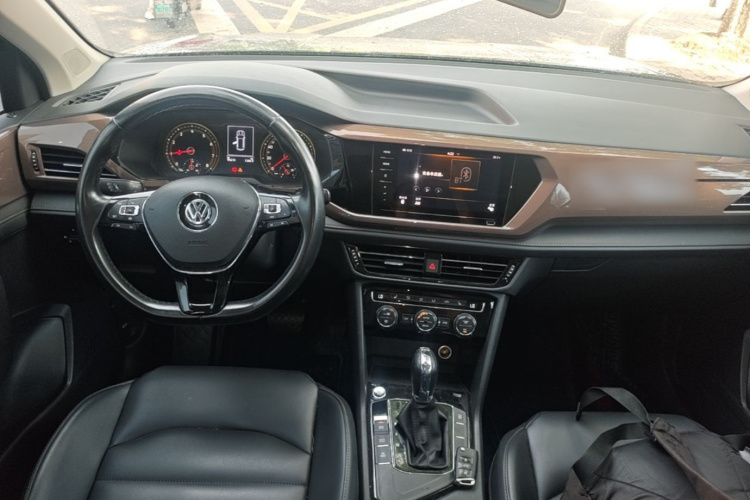 Volkswagen Tharu 2020 #10 Volkswagen Tharu 2020 car image #10