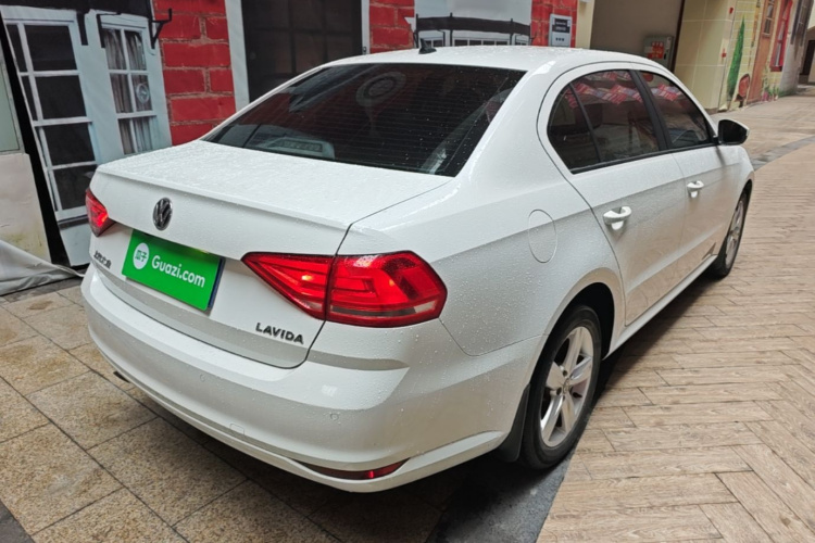 Volkswagen Lavida 2017 car image #7