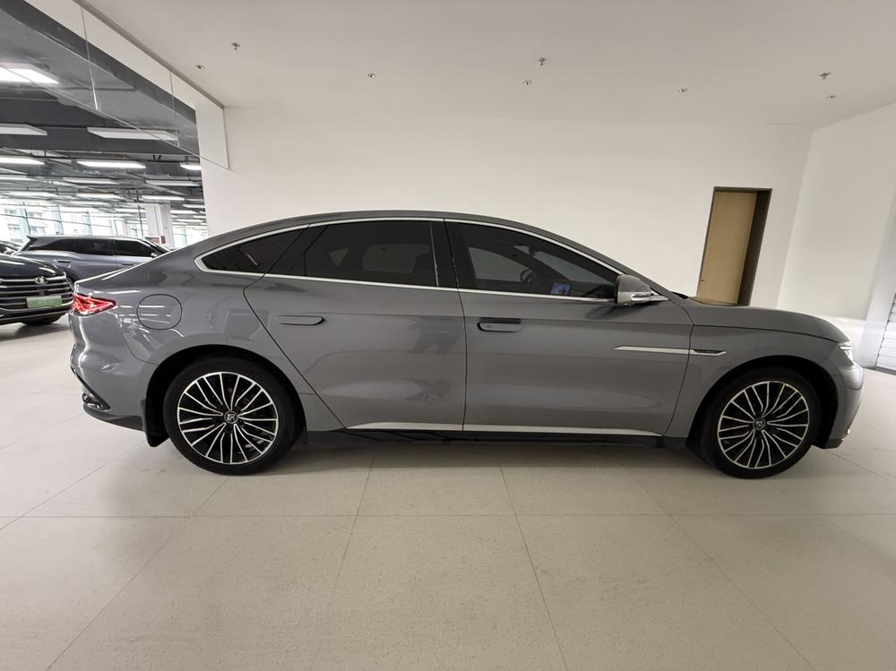 BYD Han 2024 immagine di auto #7