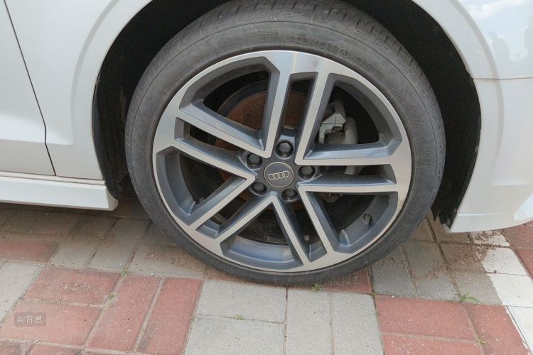 Audi A3 2019 car image #9