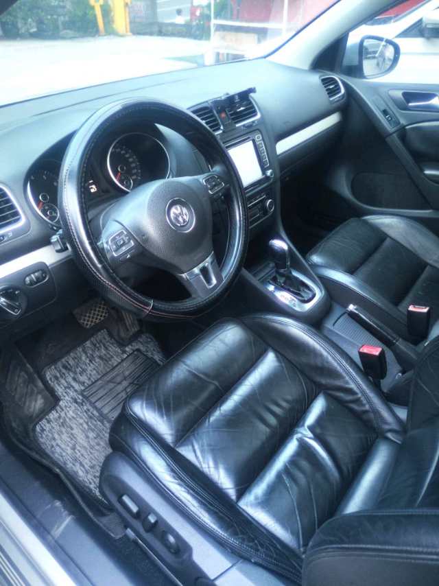Volkswagen Golf 2012 car image #7