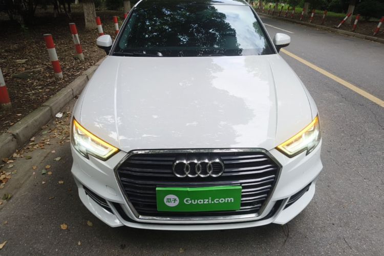 Audi A3 2018 car image #3