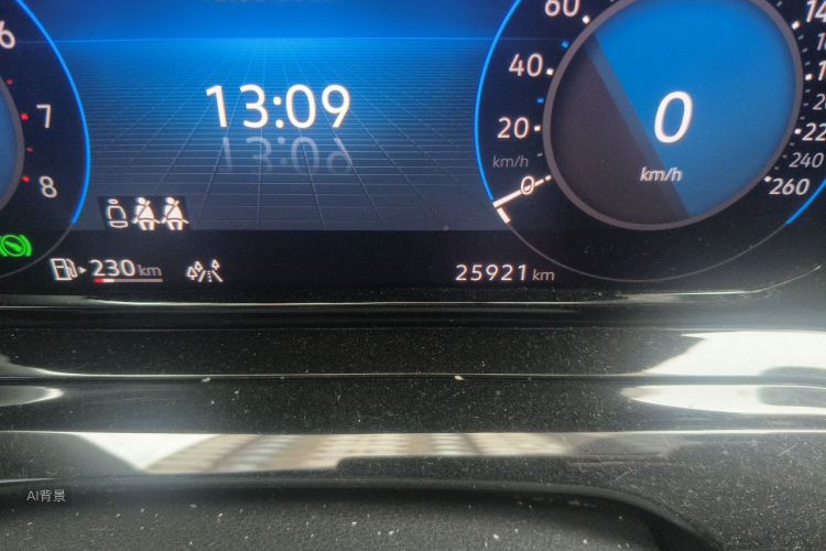 Volkswagen Golf 2023 car image #14