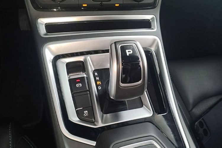 GEELY Emgrand New Energy 2019 #18 GEELY Emgrand New Energy 2019 car image #18
