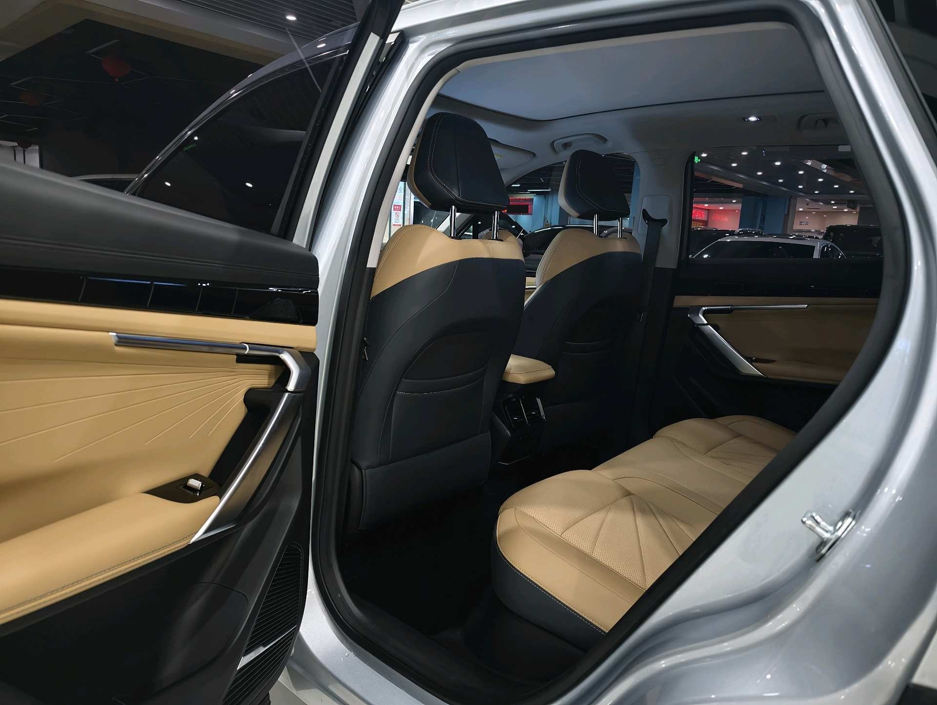 GEELY Boyue L 2024 imagem de carro #6