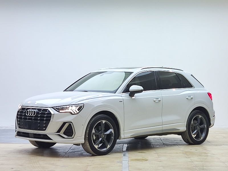 Audi Q3 2022 Audi Q3 2022 car image