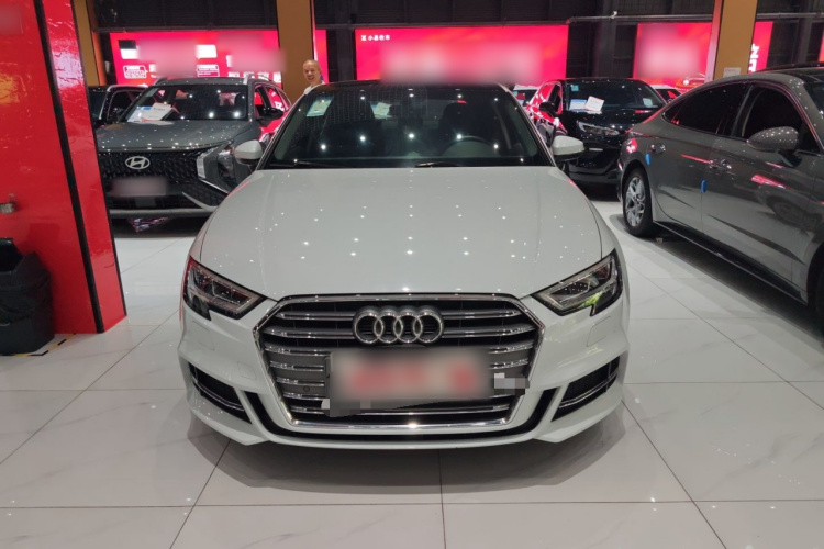 Audi A3 2020 car image #3