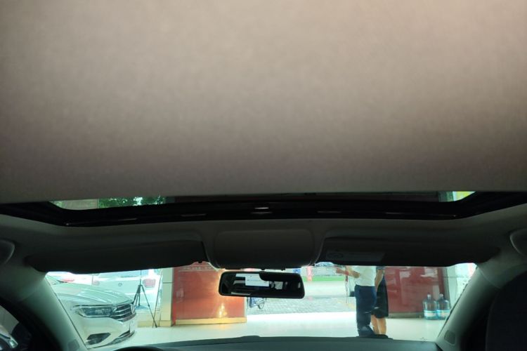 Volkswagen Polo 2016 car image #18
