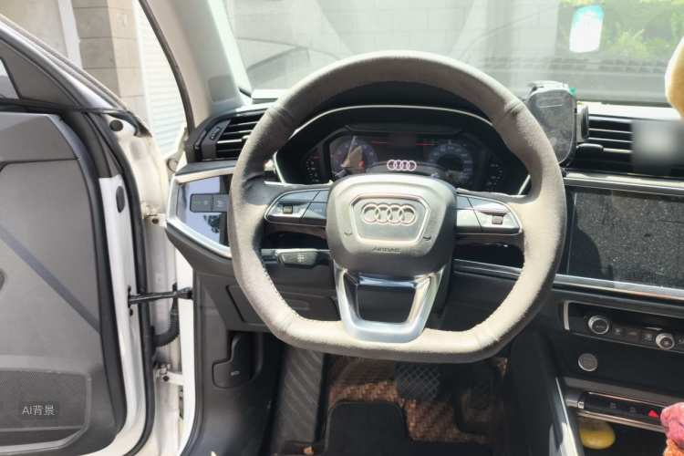 Audi Q3 2019 #12 Audi Q3 2019 car image #12