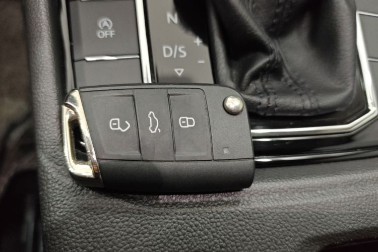 Volkswagen Lavida 2019 #9 Volkswagen Lavida 2019 car image #9