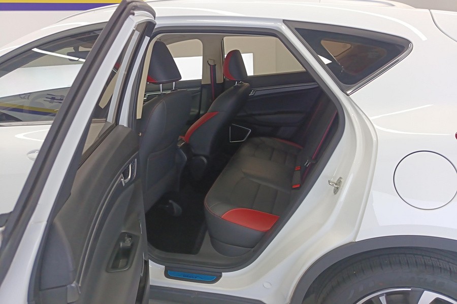 GEELY Emgrand GS 2021 #13 GEELY Emgrand GS 2021 car image #13