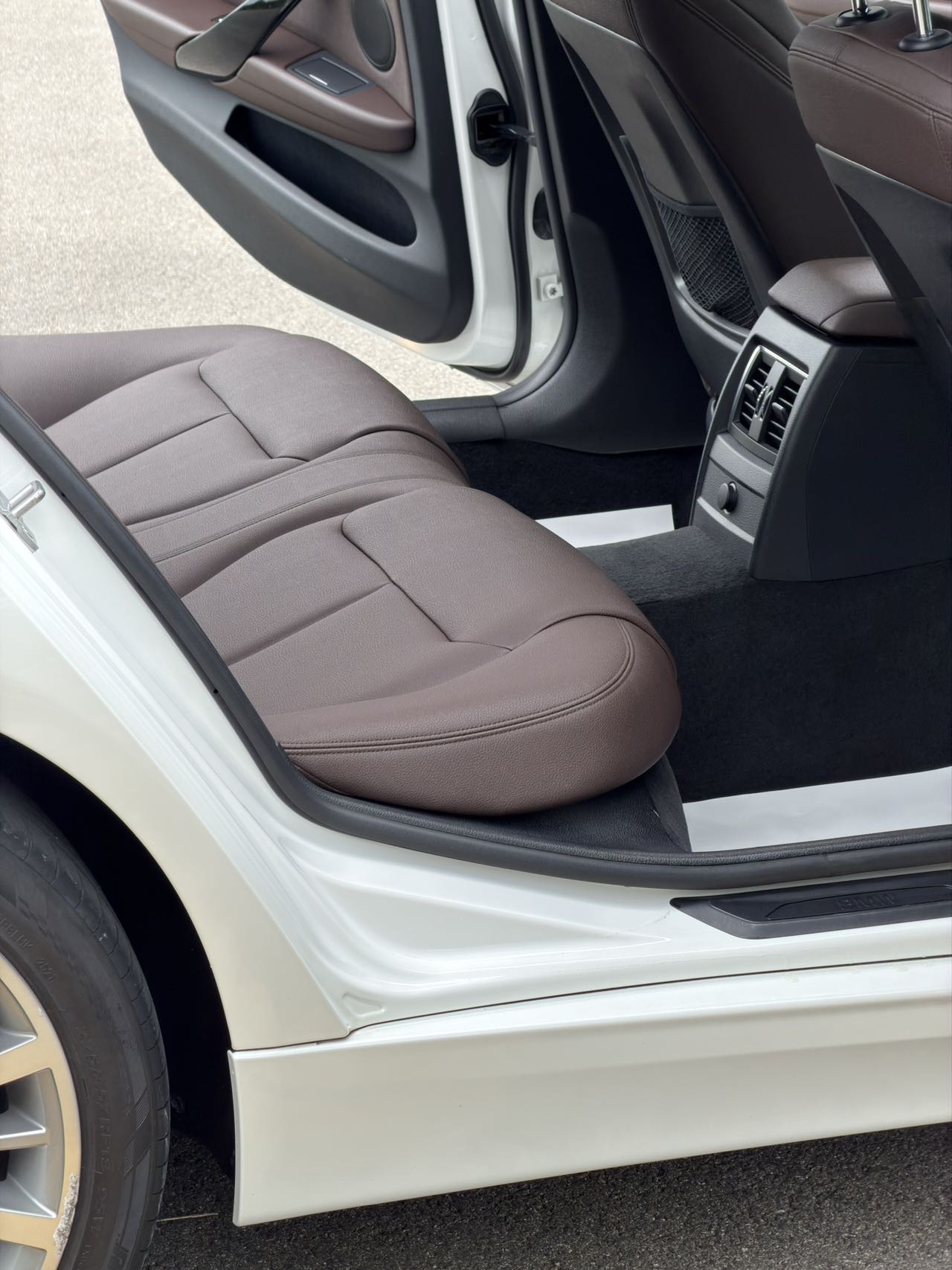 BMW 3 Series 2018 #10 BMW 3 Series 2018 car image #10