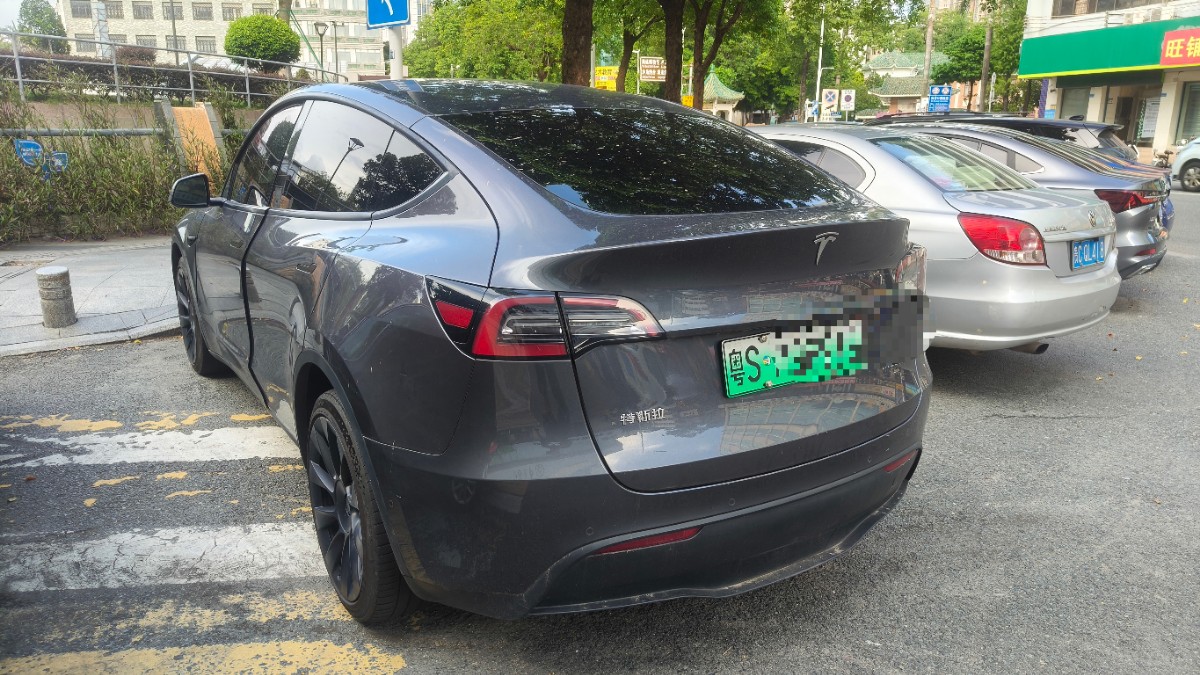 Tesla Model Y 2021 #7 Tesla Model Y 2021 car image #7