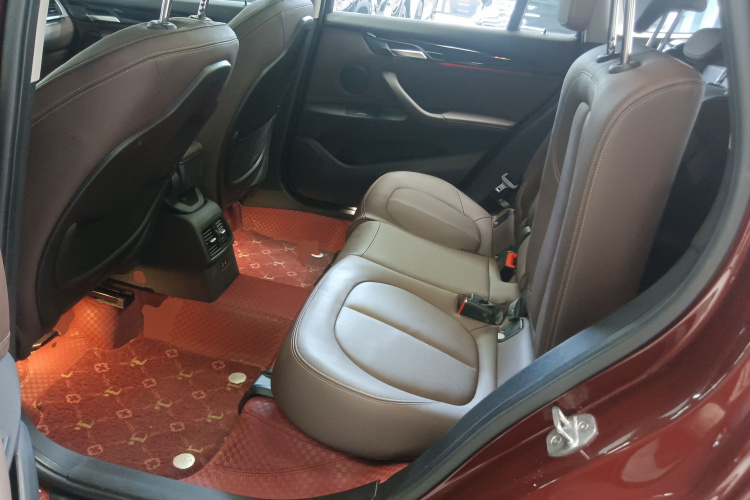 BMW X1 2019 car image #17