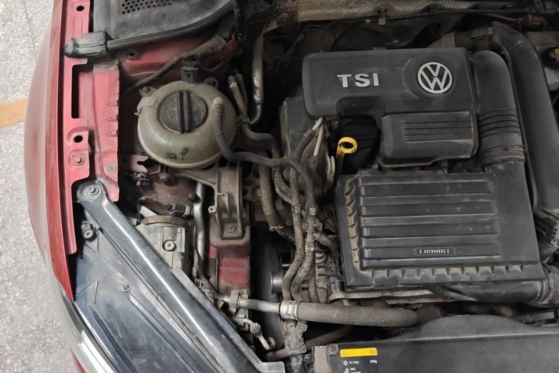 Volkswagen Golf 2015 car image #11