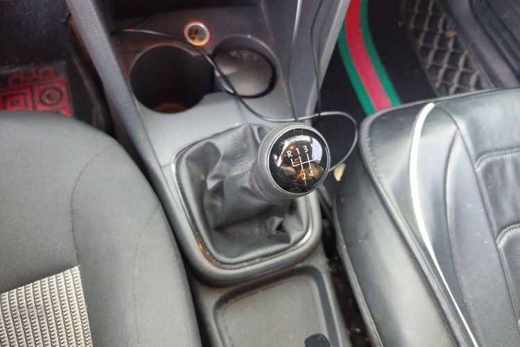 Volkswagen Polo 2016 imagem de carro #16