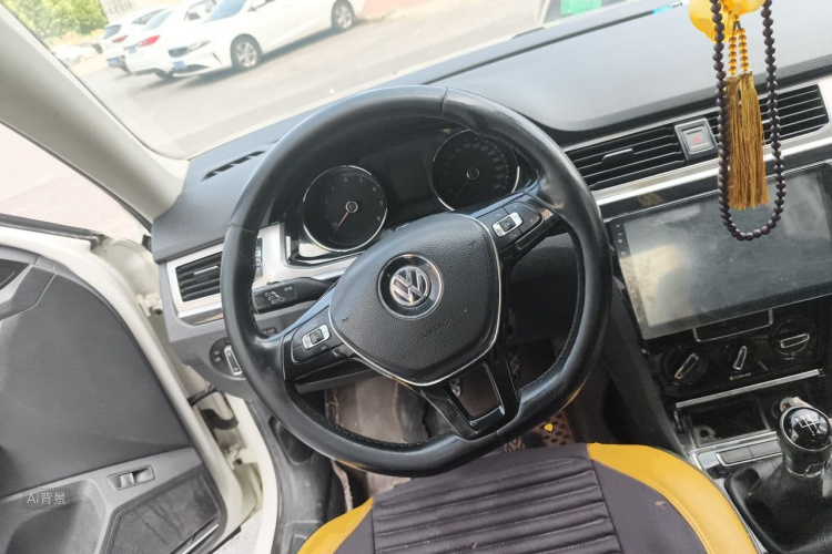 Volkswagen Bora 2018 car image #12