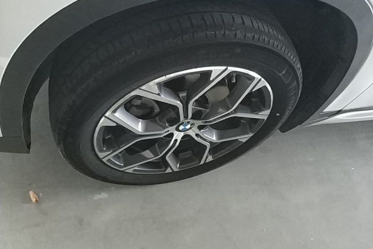 BMW X1 2020 car image #9