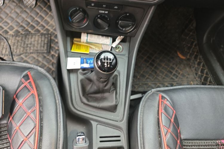 Volkswagen Lavida 2019 #14 Volkswagen Lavida 2019 car image #14