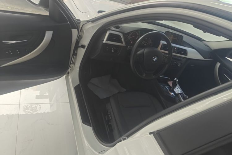 BMW 3 Series 2015 #12 BMW 3 Series 2015 car image #12