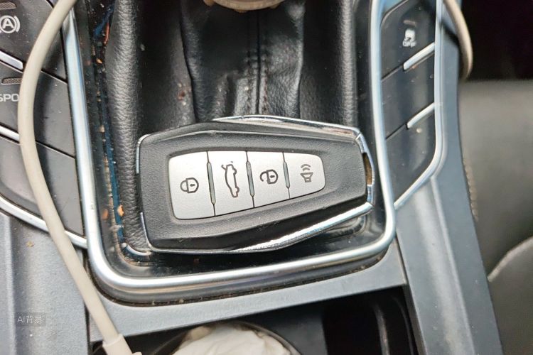 GEELY Emgrand 2019 #10 GEELY Emgrand 2019 car image #10