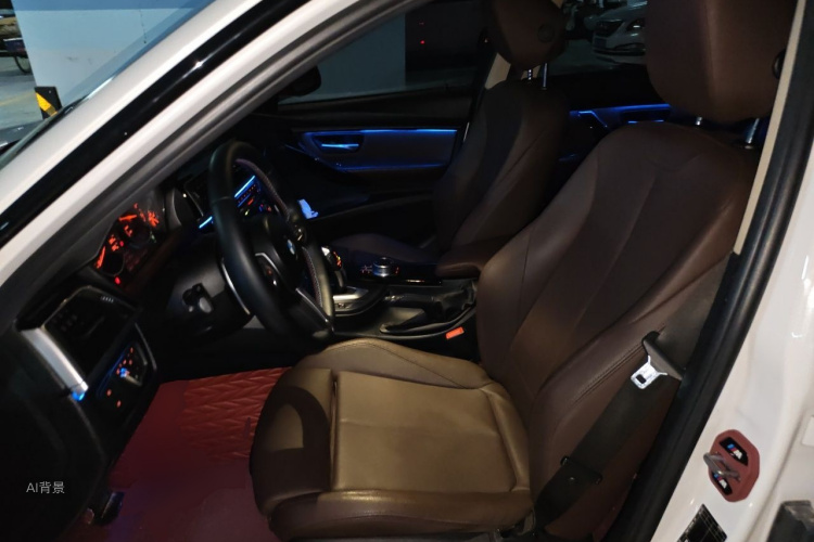 BMW 3 Series 2018 car image #17