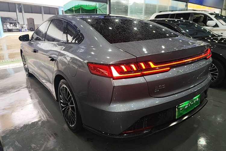 BYD Han 2022 #5 BYD Han 2022 car image #5