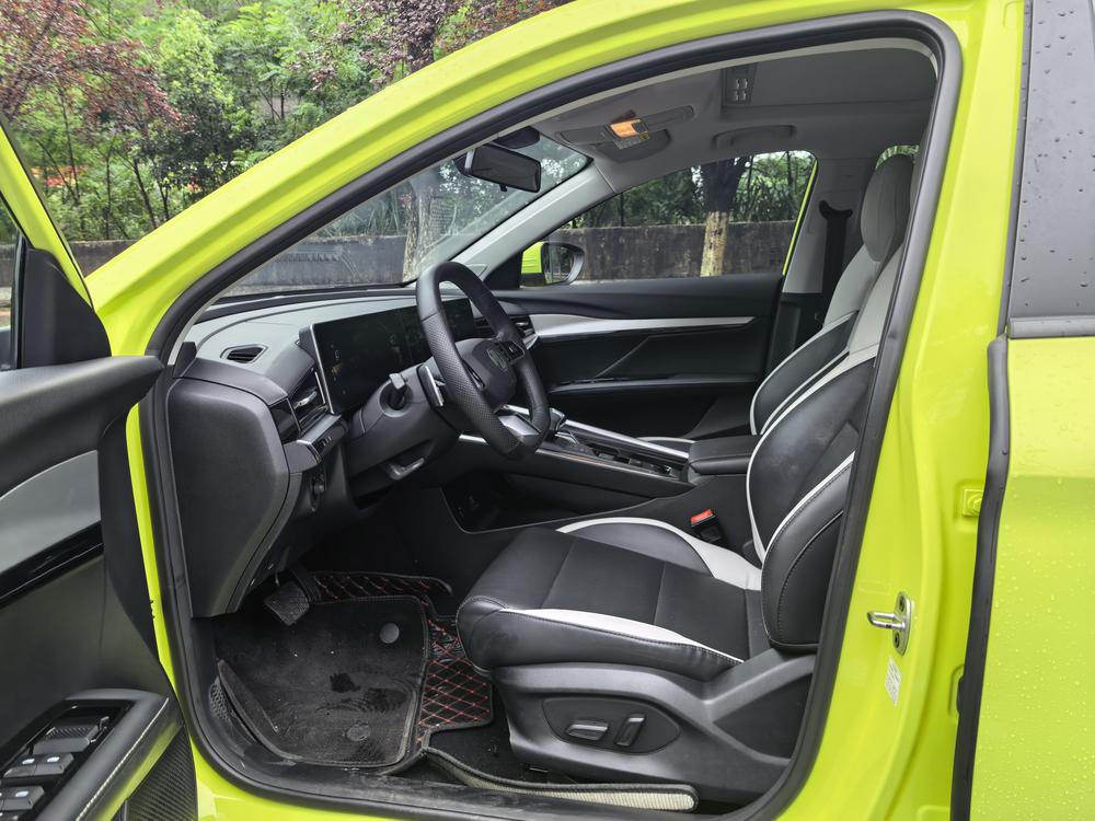 MG 5 Scorpio 2023 #9 MG 5 Scorpio 2023 car image #9