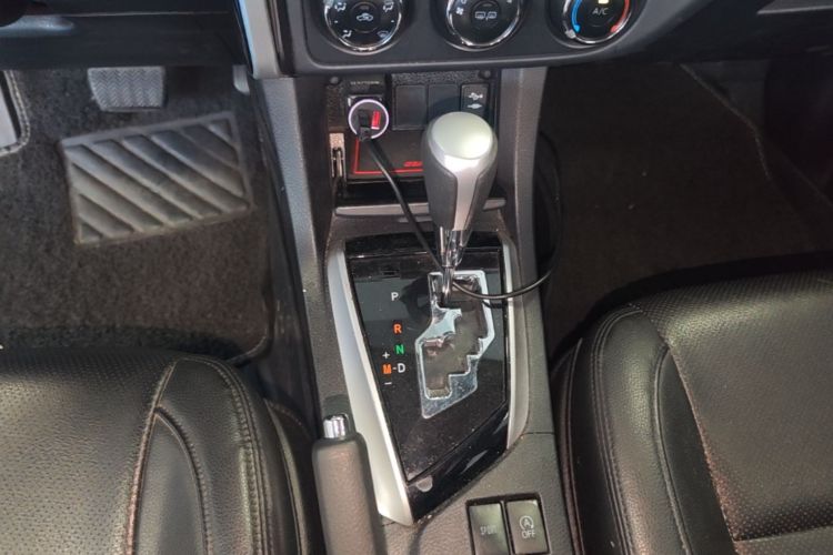 Toyota Corolla 2018 car image #14