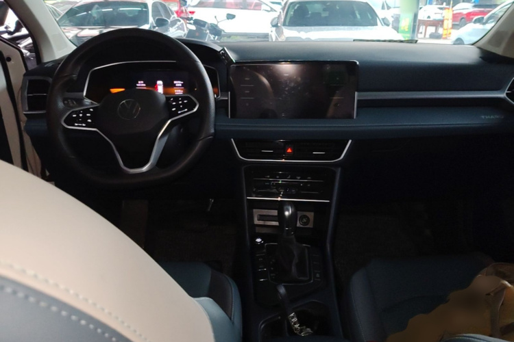Volkswagen Tharu 2023 #11 Volkswagen Tharu 2023 immagine di auto #11