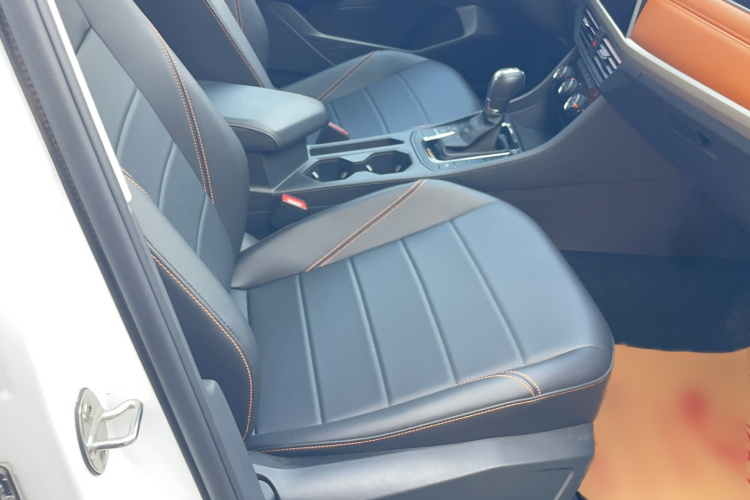 Volkswagen Bora 2024 car image #14