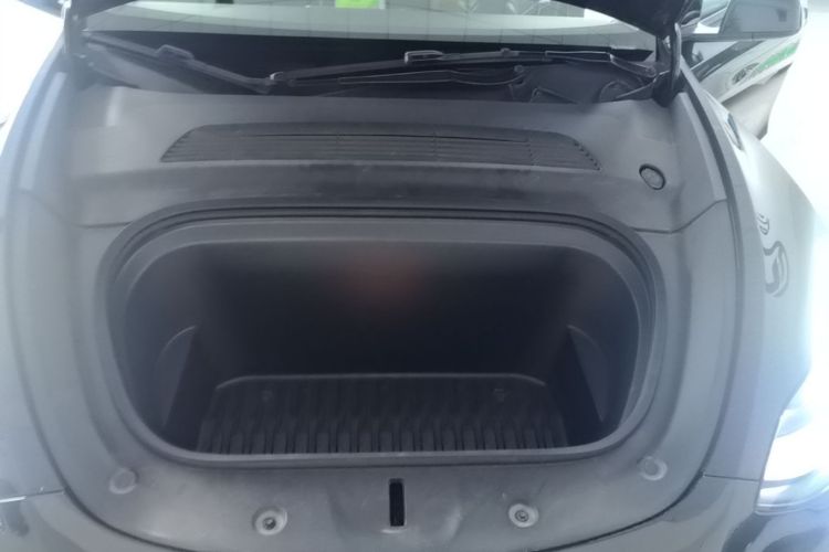 Tesla Model Y 2023 #20 Tesla Model Y 2023 car image #20