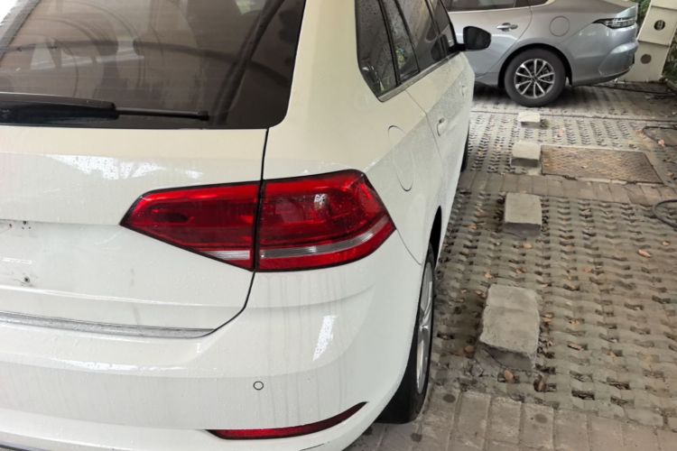 Volkswagen Santana 2016 car image #8