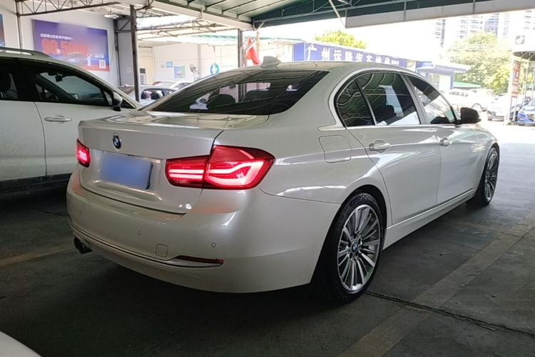 BMW 3 Series 2019 #7 BMW 3 Series 2019 car image #7