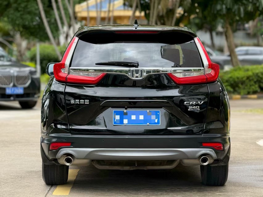 Honda CR-V 2017 #8 Honda CR-V 2017 car image #8