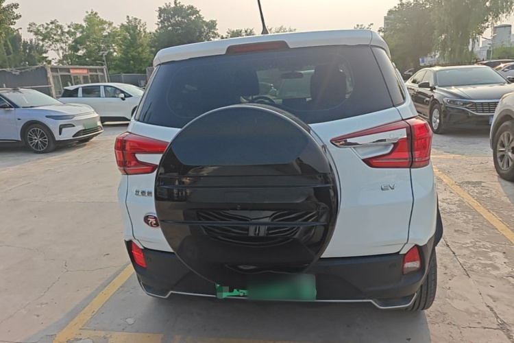BYD Yuan New Energy 2019 #6 BYD Yuan New Energy 2019 изображение автомобиля #6