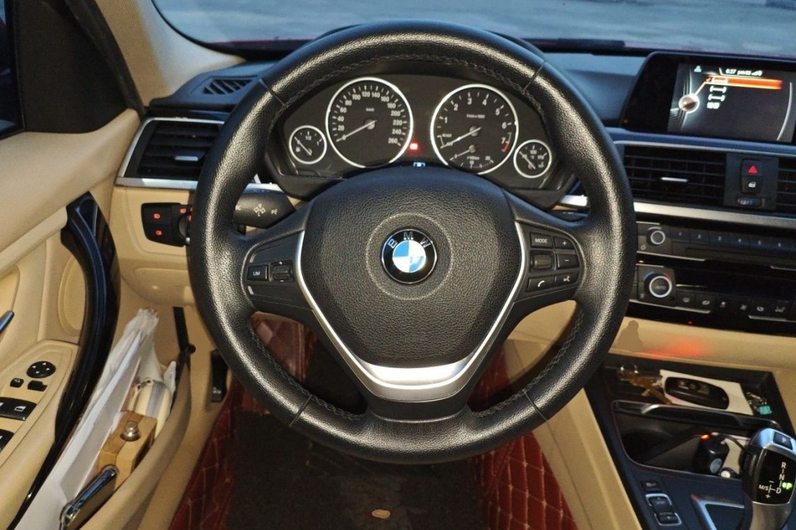 BMW 3 Series 2016 #22 BMW 3 Series 2016 car image #22