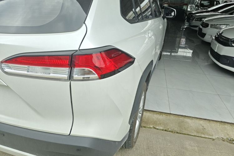 Toyota Corolla Cross 2025 immagine di auto #8