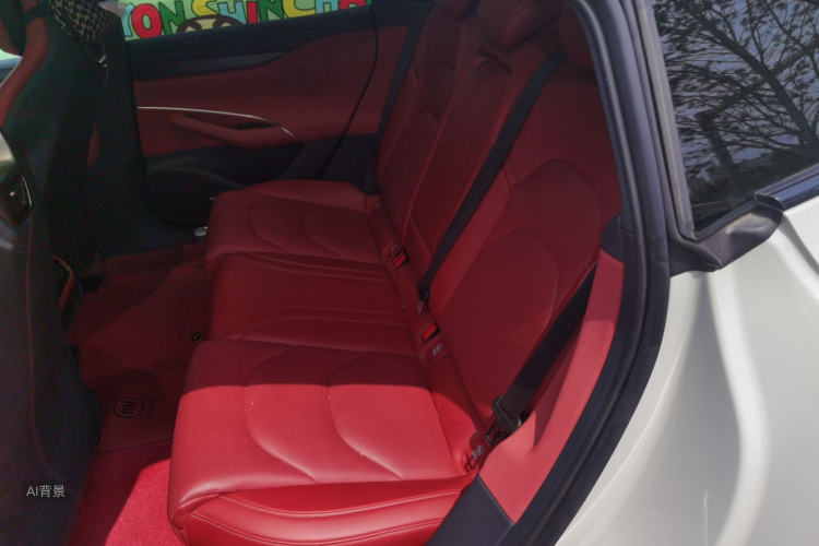 MI SU7 2025 car image #19