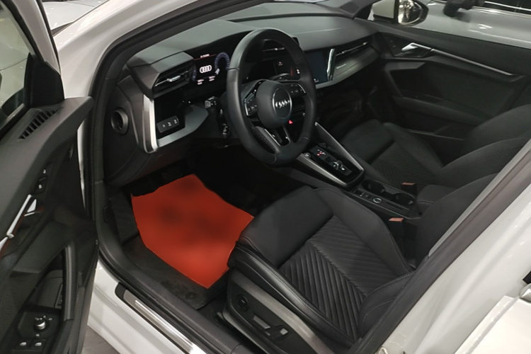 Audi A3 2023 صورة سيارة #16