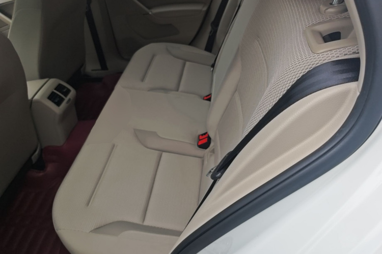 Volkswagen Golf 2016 car image #17