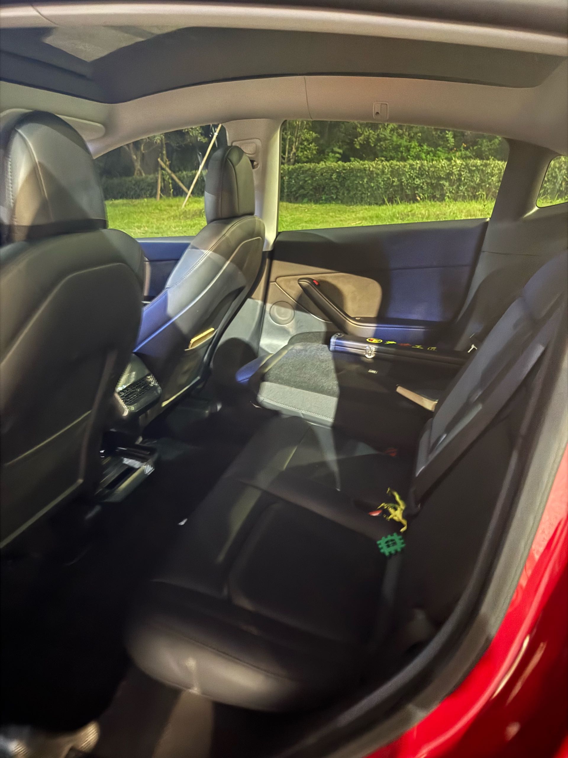 Tesla Model Y 2022 immagine di auto #6