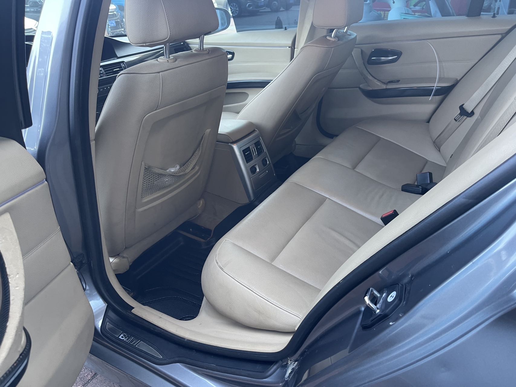 BMW 3 Series 2009 immagine di auto #4