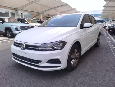 Volkswagen Polo 2023 car image 