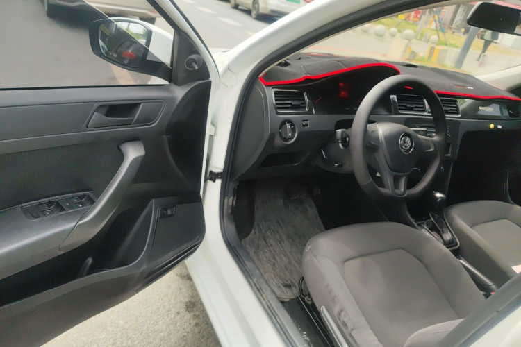 Volkswagen Santana 2020 car image #13