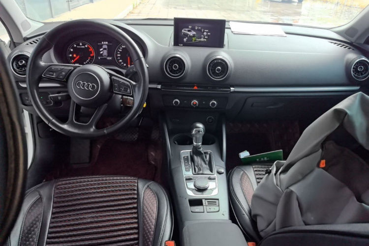 Audi A3 2020 car image #11