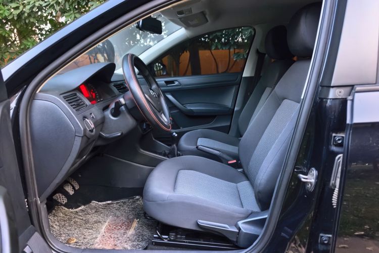 Volkswagen Santana 2021 car image #16