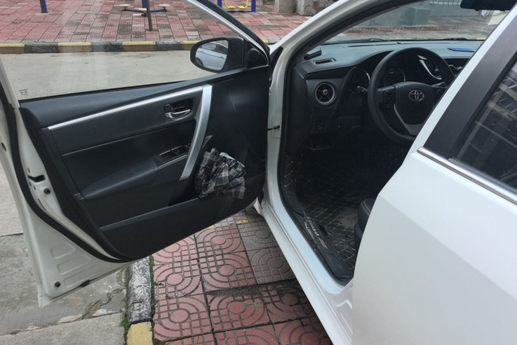 Toyota Corolla 2018 #9 Toyota Corolla 2018 car image #9